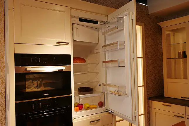 Landhausküche mit Miele Einbaugeräten