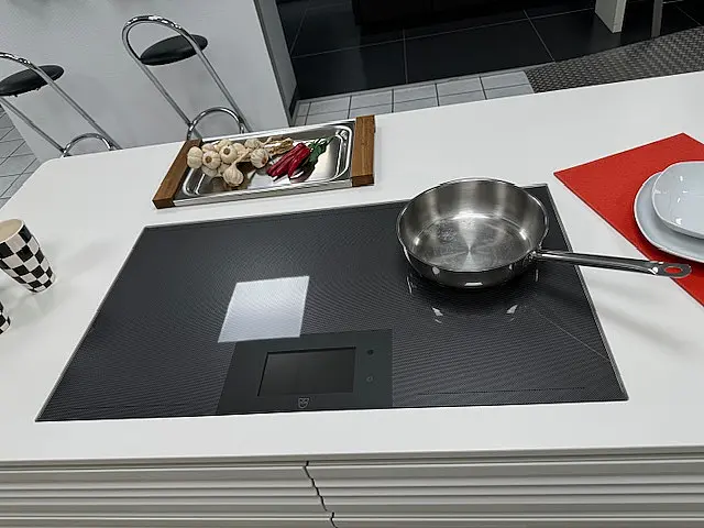 Picco und Contura Hochglanzfronten