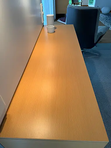 in Buche und mattlack weiß