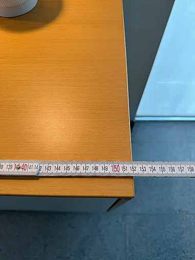 in Buche und mattlack weiß