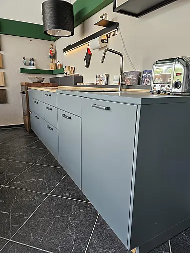 Moderne Küchenzeile in Kunststoff Fenix
