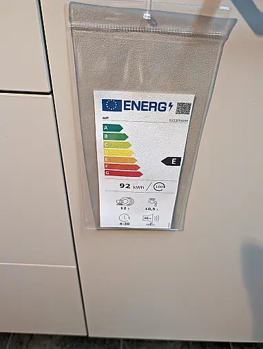 Inselküche mit zwei Zeilen