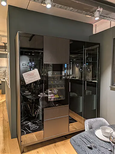 Wohnelement mit Weinkühlschrank