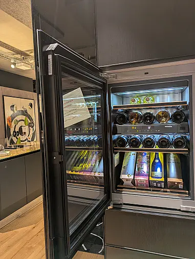 Wohnelement mit Weinkühlschrank