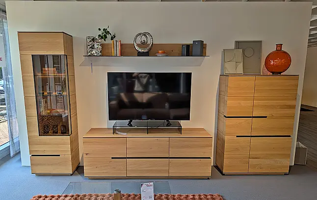 Massivholzwohnwand