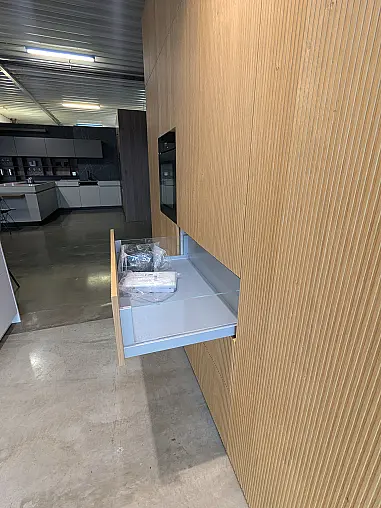 Bossa in Alpineiche liniert inkl. Speisekammer