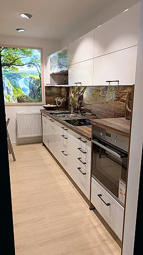 Uni Gloss Hochglanzküche Weiß mit Holzoptik inkl. Geräte