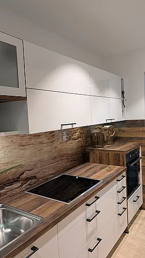 Uni Gloss Hochglanzküche Weiß mit Holzoptik inkl. Geräte