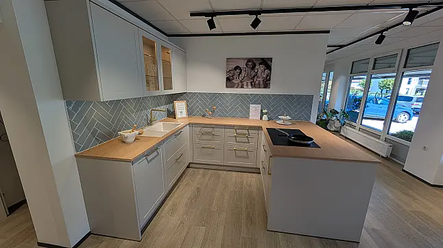 Moderne Landhaus U-Küche