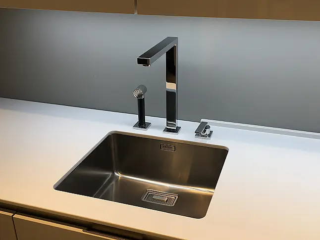 ***FLASHSALE BIS 31.10.***| Gaggenau &amp; Miele &amp; Dornbracht | Schwanstein-Arbeitsplatten | Preisvorteil 15 500 EUR oder 38+%