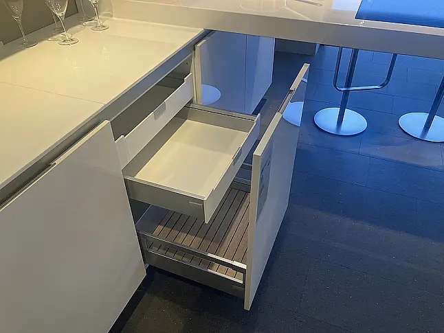 ***FLASHSALE BIS 31.10.***| Gaggenau &amp; Miele &amp; Dornbracht | Schwanstein-Arbeitsplatten | Preisvorteil 15 500 EUR oder 38+%