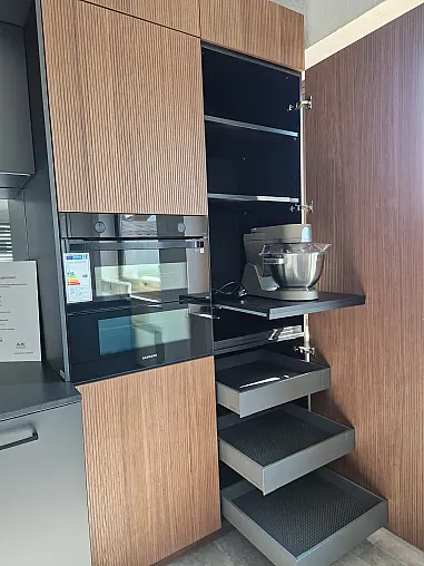 TALEA MIT SMARTGLAS UND RESOPAL