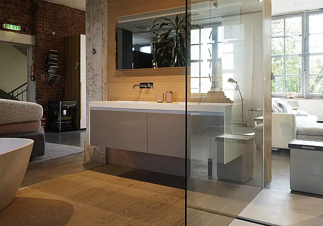 Edler Waschtisch "Evoluzione" mit Wandspiegel "Parabola"