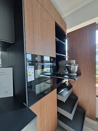 TALEA MIT SMARTGLAS UND RESOPAL