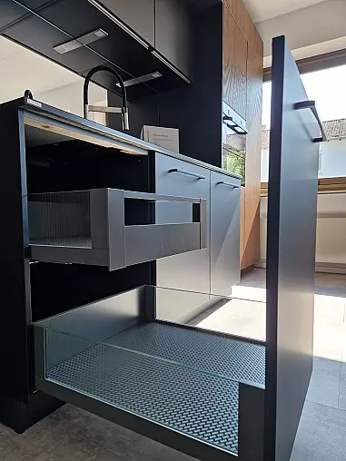 TALEA MIT SMARTGLAS UND RESOPAL
