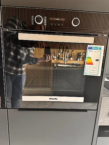 Miele Backofen H2466 BP