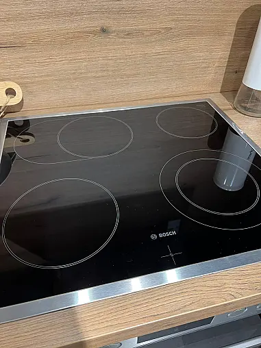 Koje 12 Nolte Plus Quarzgrau Softmatt mit Bosch Geräten