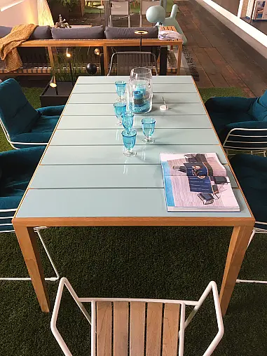 Outdoor Tisch