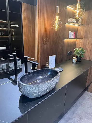 Badmöbel/ Ausstellungsstücke von leicht