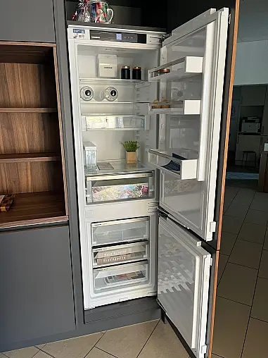 Liebherr Kühl-Gefrierkombi Plus
