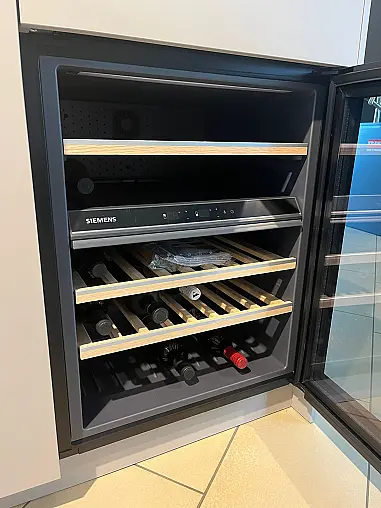 Einbau Weinkühlschrank von Siemens