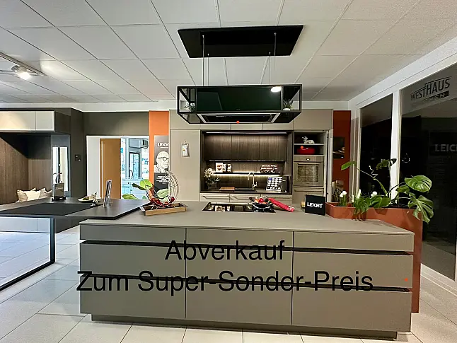 Zeitlose Eleganz in Sandgrau