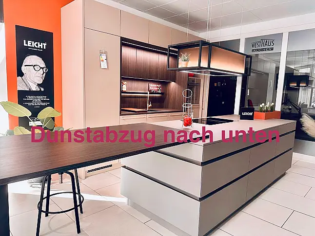 Zeitlose Eleganz in Sandgrau