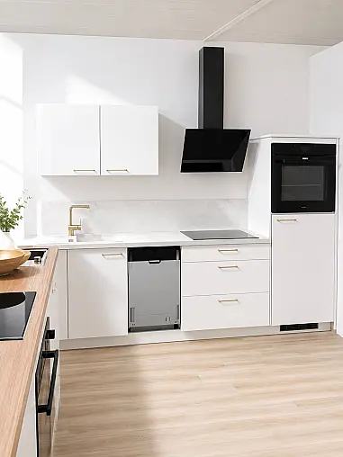 Moderne Küchenzeile in weiß seidenmatt