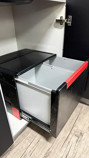 Marken Einbauküche, Küche Schwarz matt, komplett mit E-Geräten, Sofort Verfügbar!