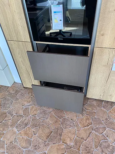 Grifflose Designküche in Face Copper &amp; Eiche Gold-Braun – Modernität mit Charakter
