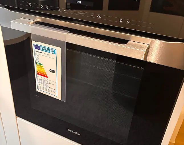 Dampfbackofen von Miele DGC7250