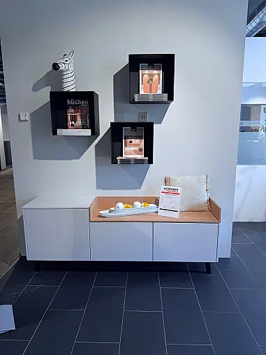 Elementa Systemat Sideboard in Satin &amp; Feineiche Natur – modernes Ausstellungsstück