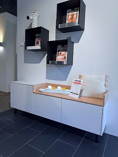 Elementa Systemat Sideboard in Satin &amp; Feineiche Natur – modernes Ausstellungsstück