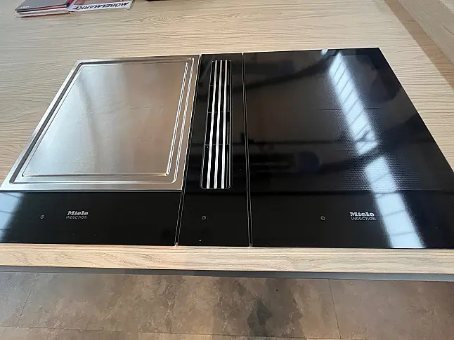 Miele Kochfeld mit Tischlüfter und Teppanyaki