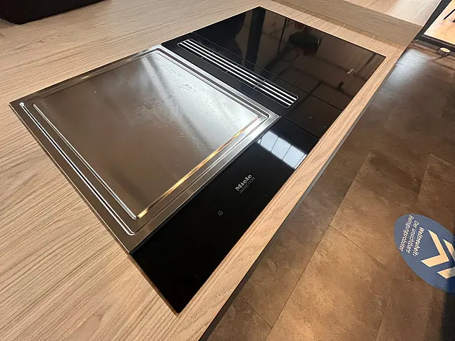 Miele Kochfeld mit Tischlüfter und Teppanyaki