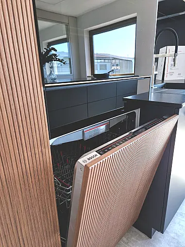 TALEA MIT SMARTGLAS UND RESOPAL