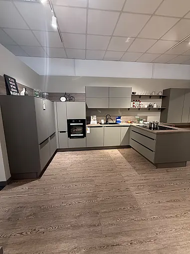 Nobilia Screen in Taupe-Grau inkl. Miele Geräte - Traumhaft -