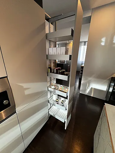 SieMatic SLX Ceramic, Edelstahl, Gaggenau, Eiche Innenausstattung