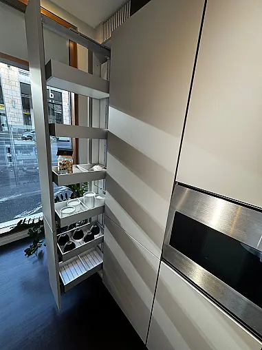 SieMatic SLX Ceramic, Edelstahl, Gaggenau, Eiche Innenausstattung