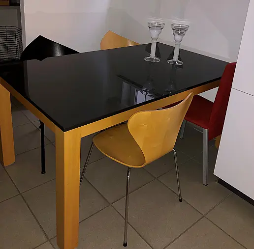 Tisch/Esstisch mit Dektonplatte