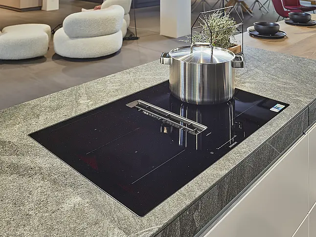 Koje 1 KH: Italienische Designküche mit raffinierten Details