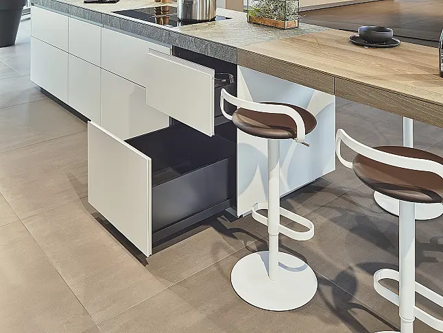 Koje 1 KH: Italienische Designküche mit raffinierten Details