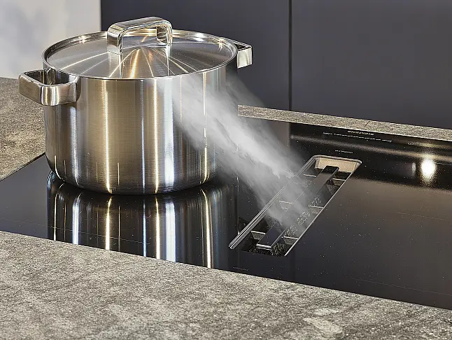 Koje 1 KH: Italienische Designküche mit raffinierten Details