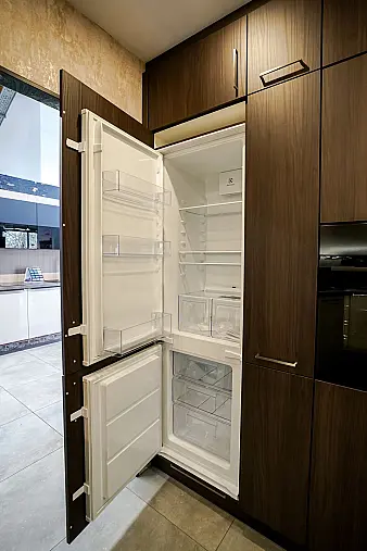 Zeitlose G-Küche Cremeweiß Holz