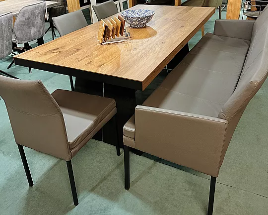 schöne Tischgruppe in Kunstleder/Räuchereiche - Modell NW 550