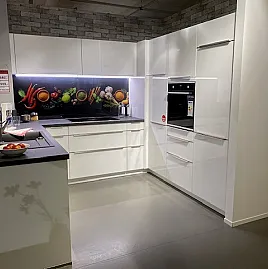 Moderne U - Küche mit High Gloss Front