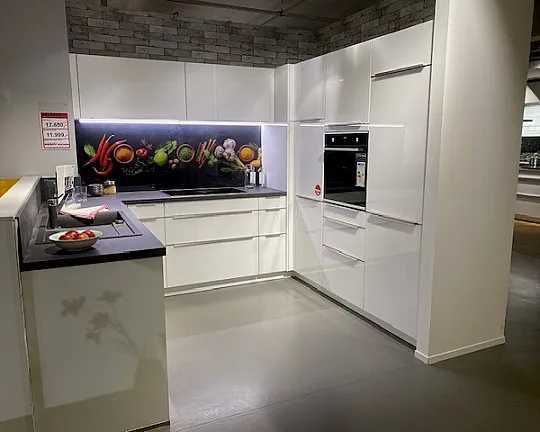 Moderne U - Küche mit High Gloss Front - NOVA