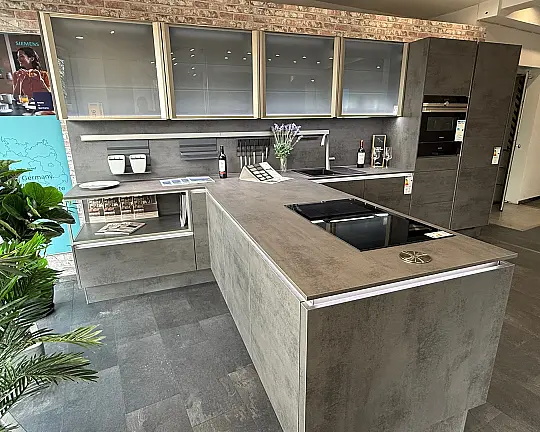 Nobilia LINE N Musterküche inkl. Siemens Geräte - Nobilia LINE N RIVA Beton Schiefergrau NB