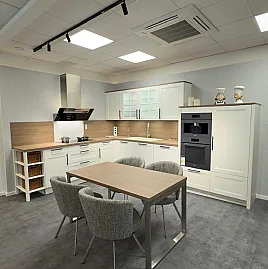 Exklusive Landhausküche zum Top-Preis