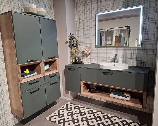 Bad Koje 07 - Easytouch Mineralgrün mit Eiche Havanna